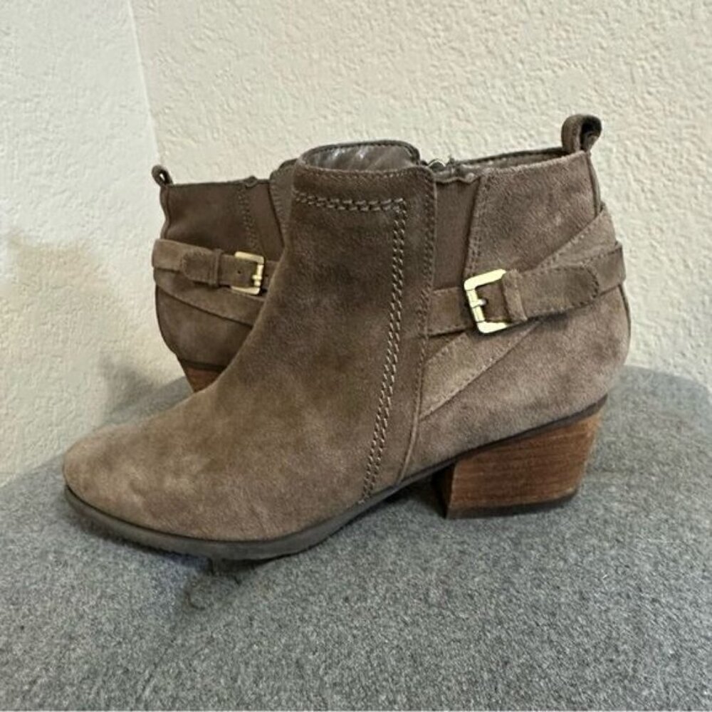 Blondo Idra Waterproof Ankle Booties Womens Size 8.5 Brown Suede Leather Zip